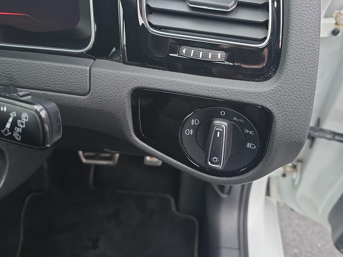 Used Volkswagen Golf 2019 for sale - 77057554: Photo 25