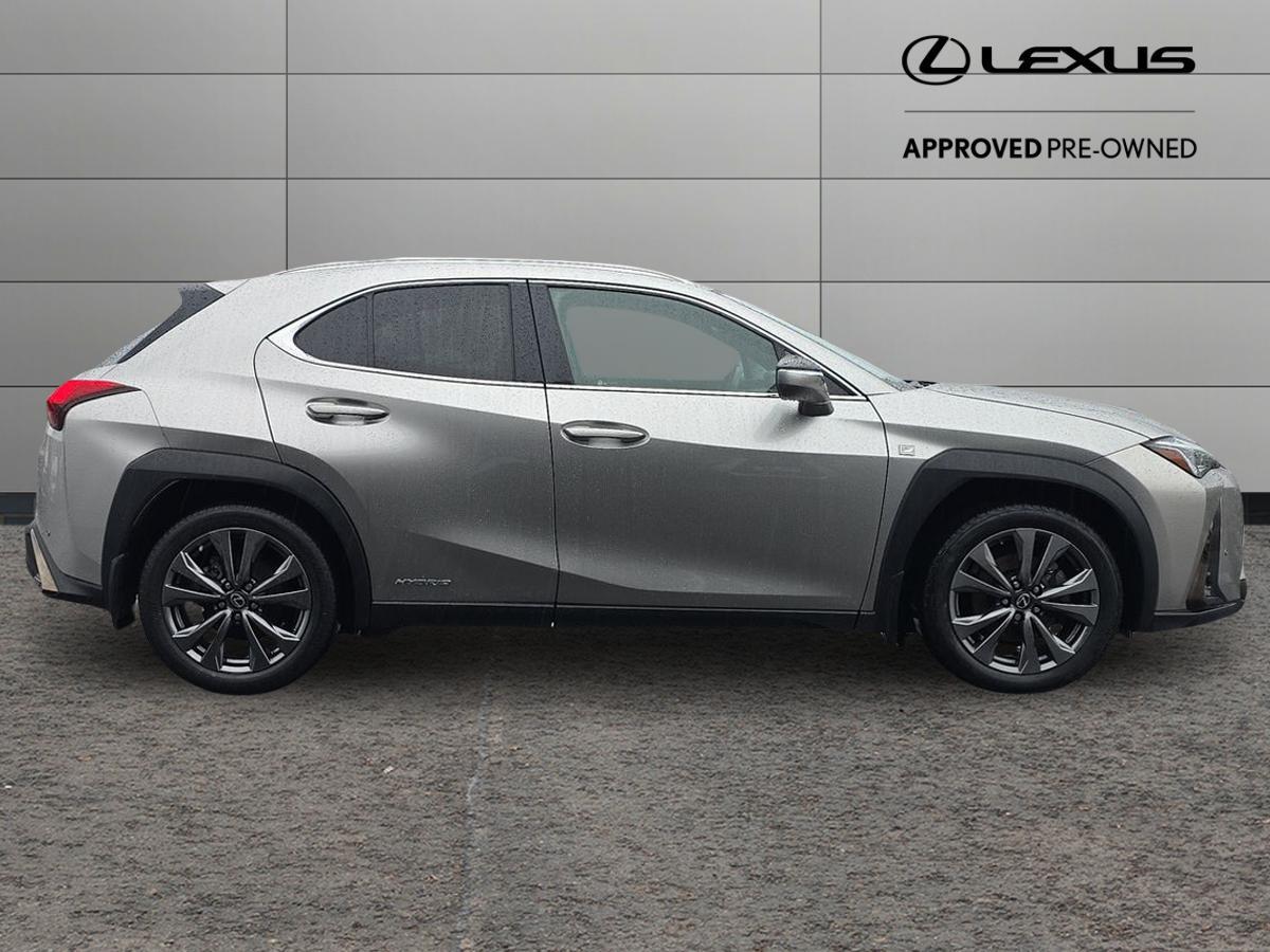 Used Lexus UX 2020 for sale - 76823514: Photo 2