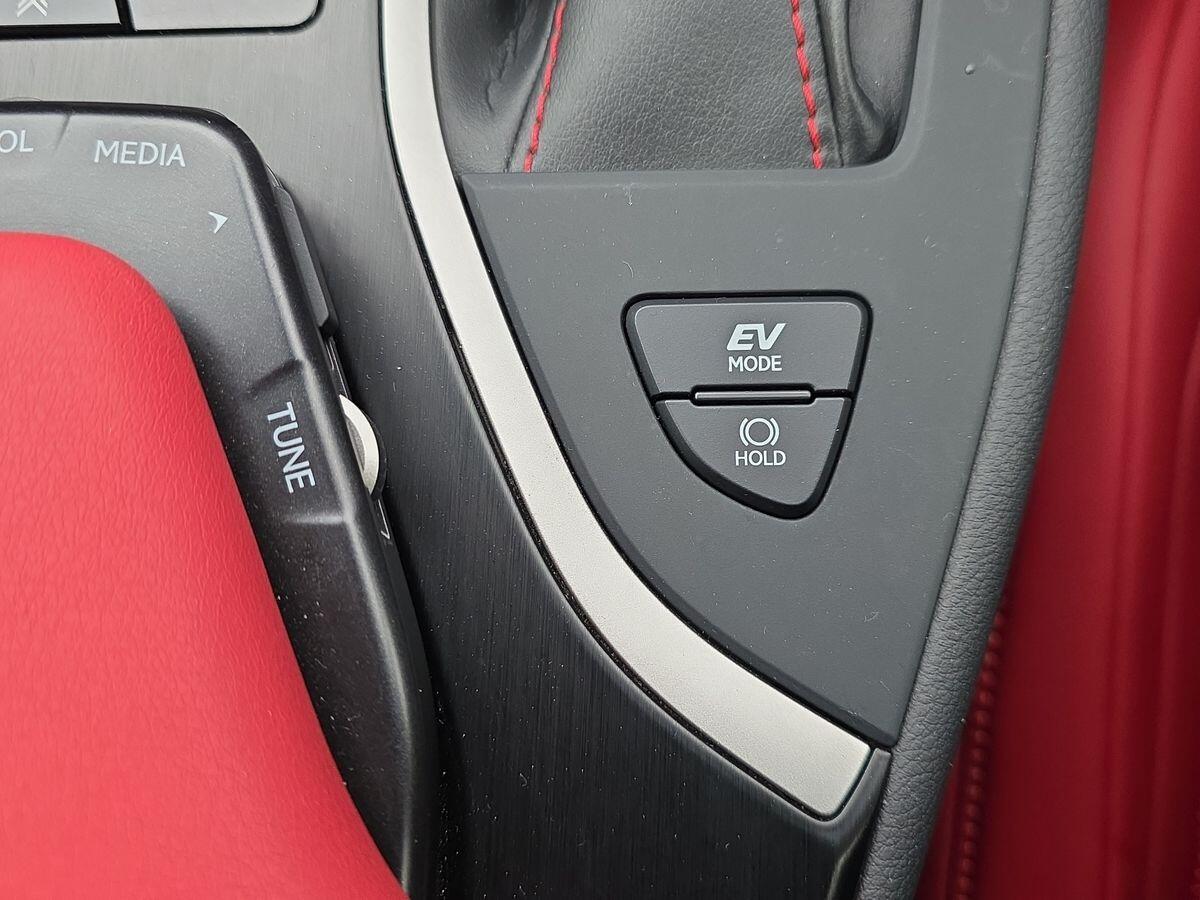 Used Lexus UX 2020 for sale - 76823514: Photo 32