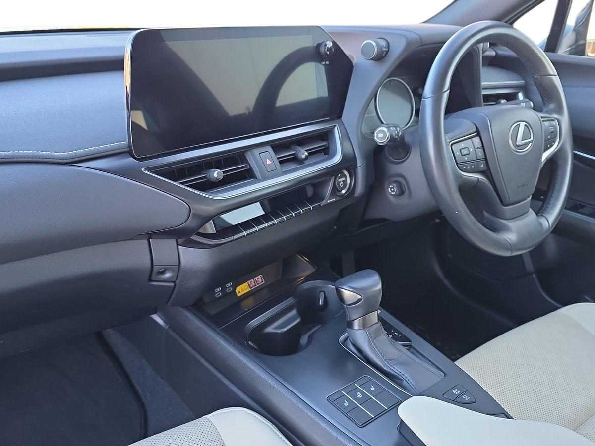 Used Lexus UX 2023 for sale - 76658443: Photo 17