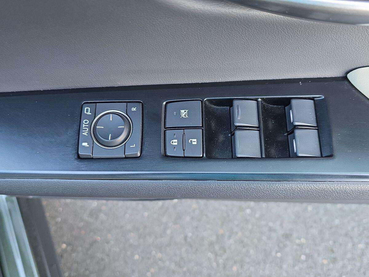Used Lexus UX 2023 for sale - 76658443: Photo 24
