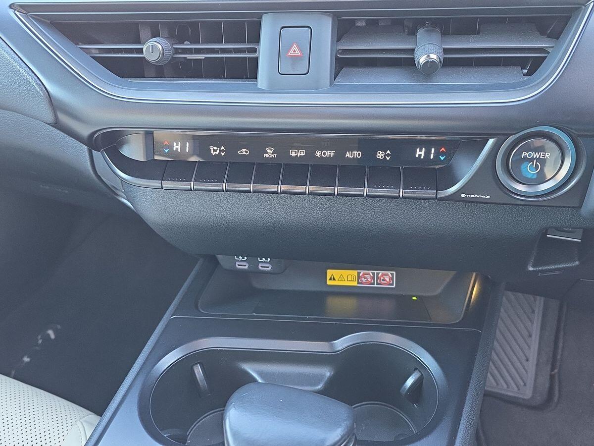 Used Lexus UX 2023 for sale - 76658443: Photo 31