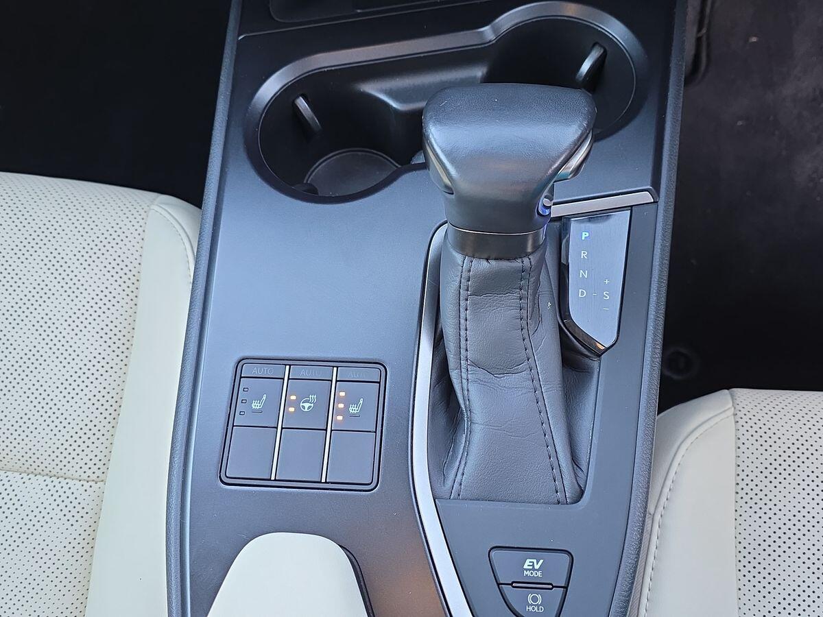 Used Lexus UX 2023 for sale - 76658443: Photo 33