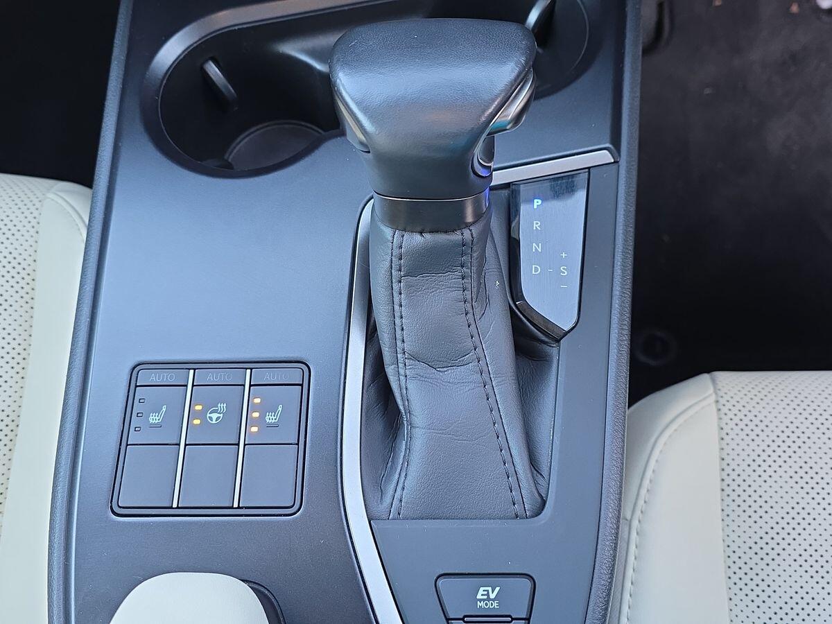 Used Lexus UX 2023 for sale - 76658443: Photo 35