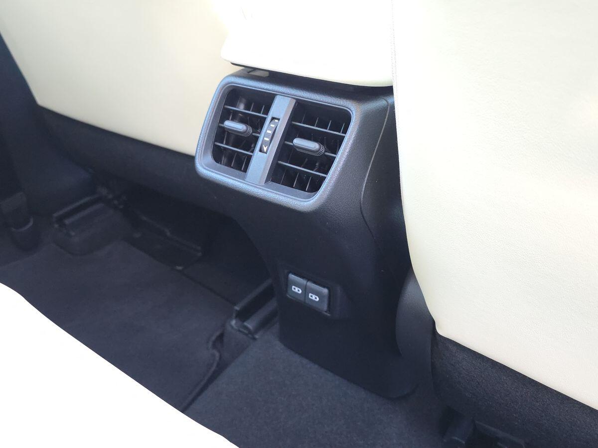 Used Lexus UX 2023 for sale - 76658443: Photo 37