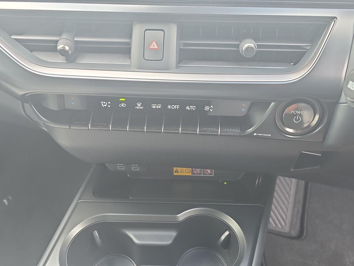 Used Lexus UX 2025 for sale - 76657411: Photo 32