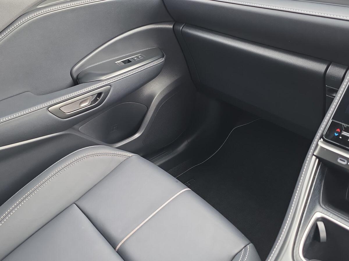 Used Lexus LBX 2024 for sale - 76657896: Photo 37