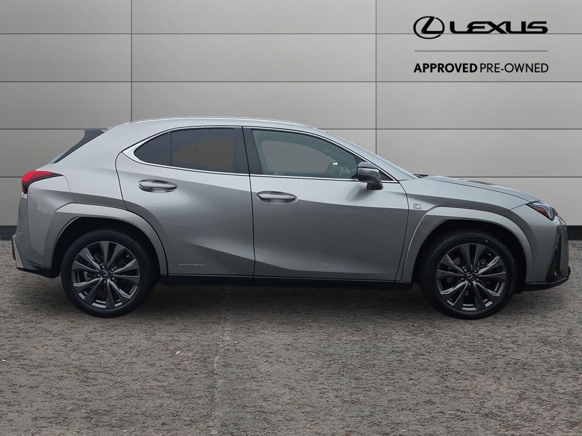 Used Lexus UX 2021 for sale - 76657420: Photo 2