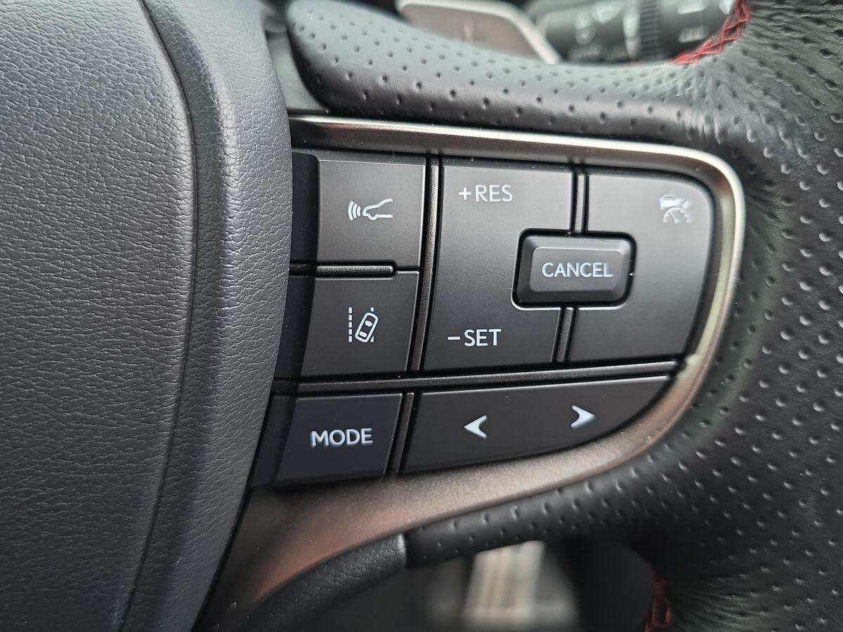 Used Lexus UX 2021 for sale - 76657420: Photo 32