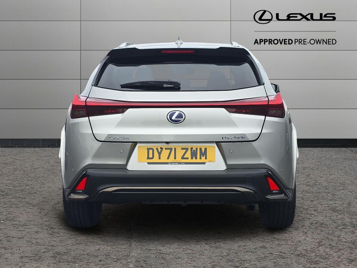 Used Lexus UX 2021 for sale - 76657420: Photo 6