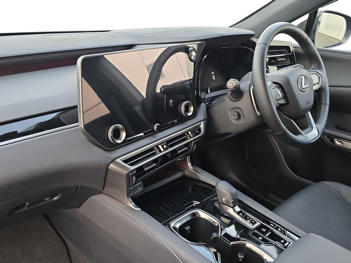 Used Lexus RX 2025 for sale - 76657038: Photo 17