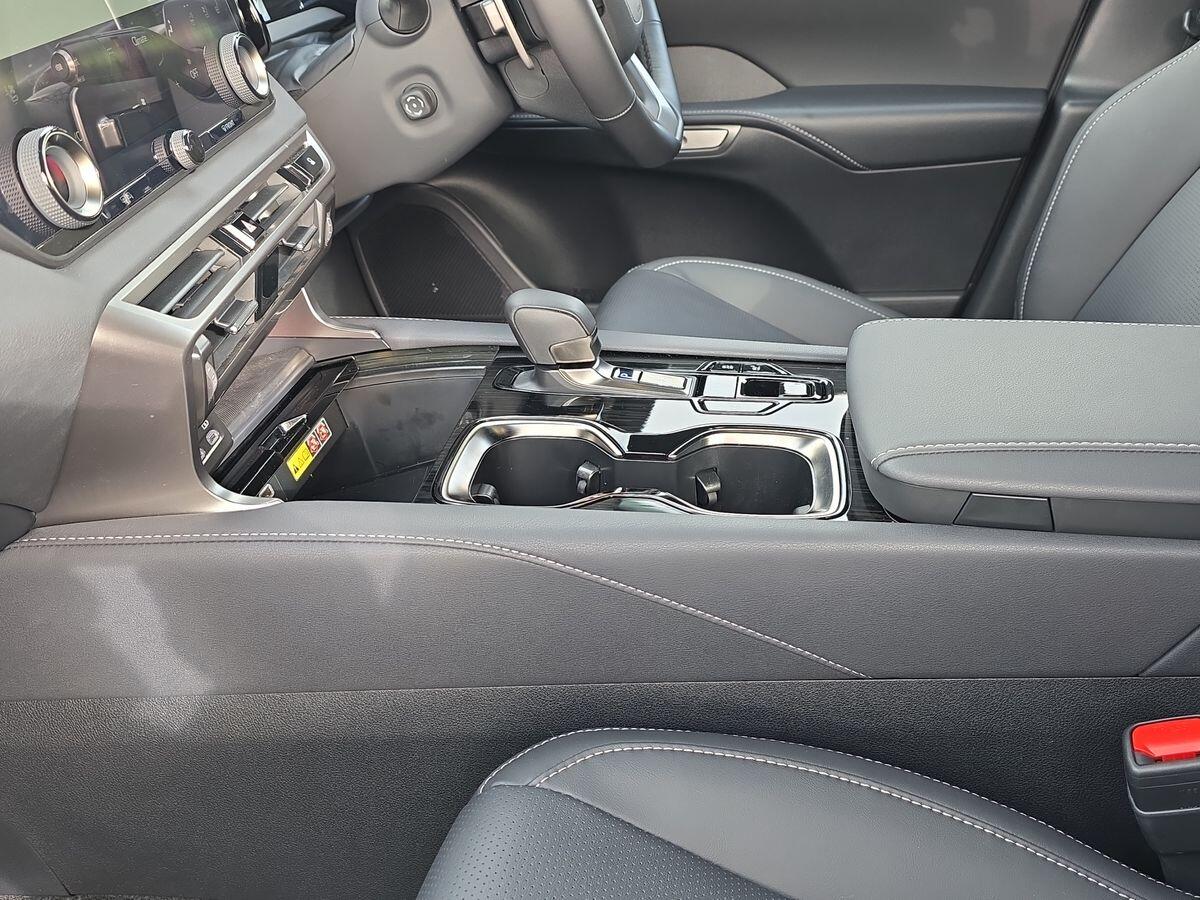 Used Lexus RX 2025 for sale - 76657038: Photo 40