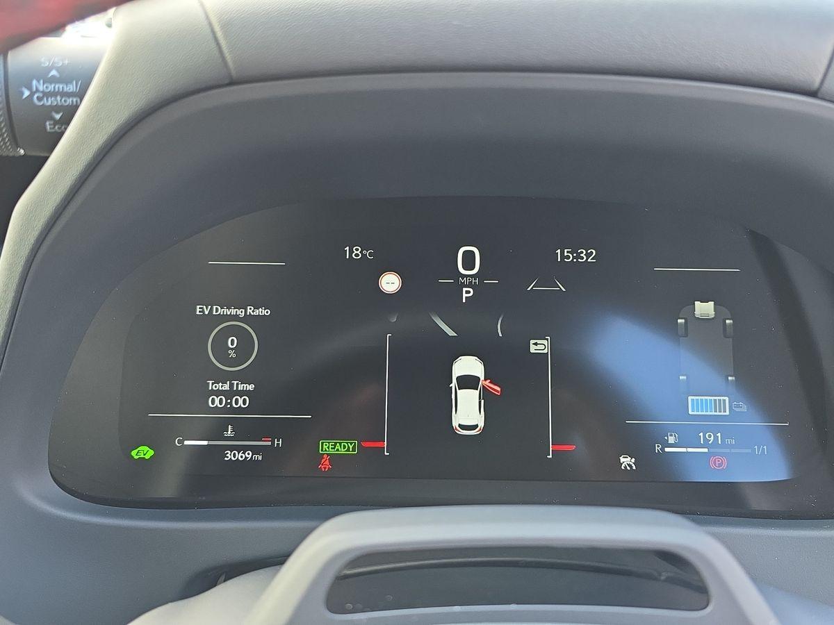 Used Lexus UX 2025 for sale - 76659411: Photo 17