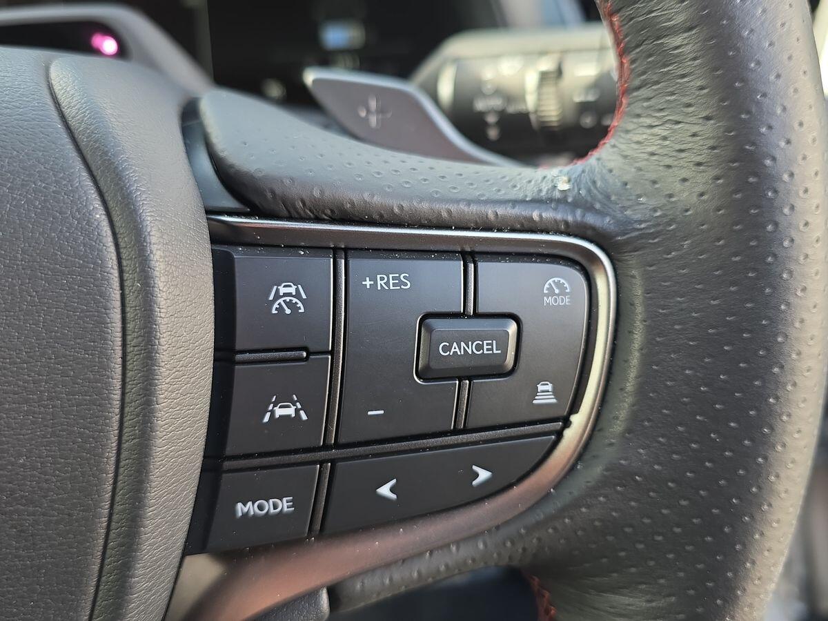 Used Lexus UX 2025 for sale - 76659411: Photo 28