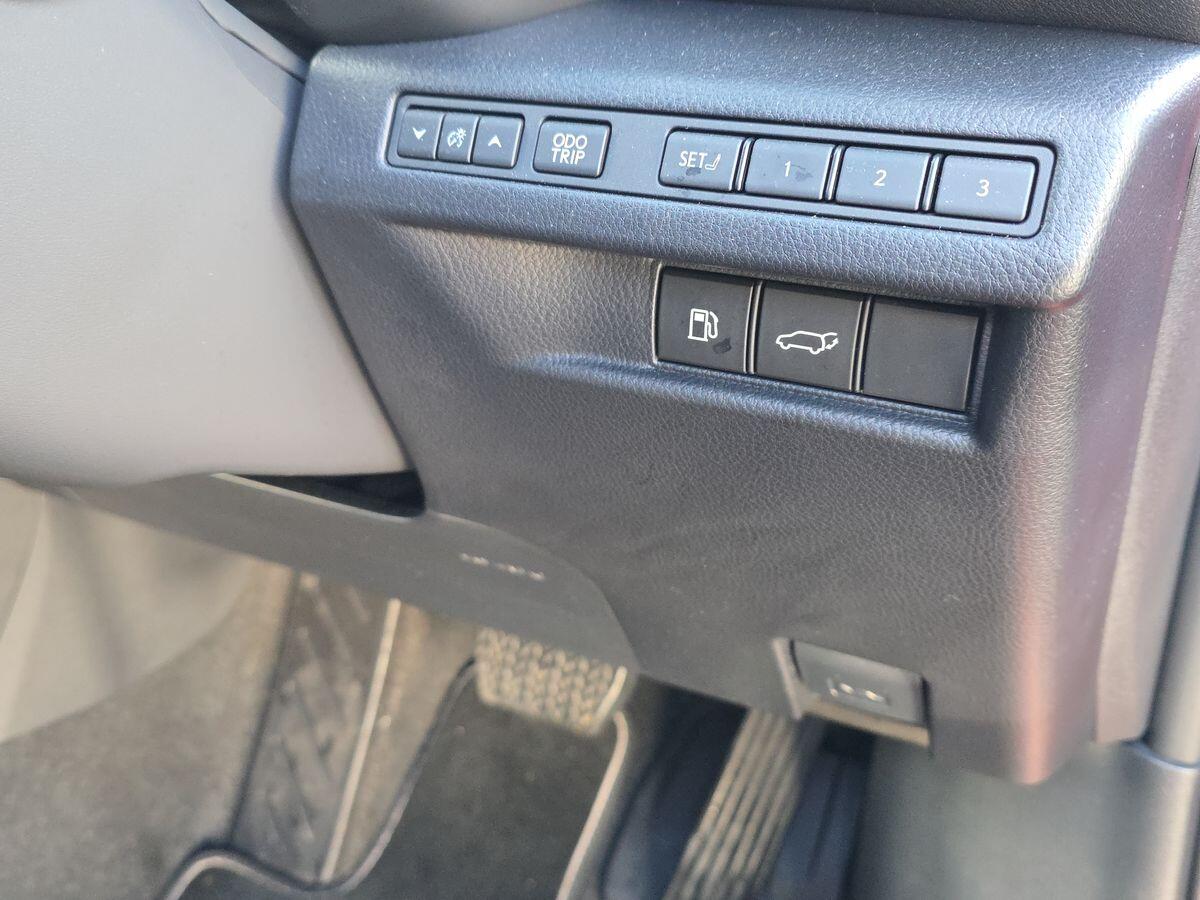 Used Lexus LBX 2024 for sale - 77109897: Photo 26