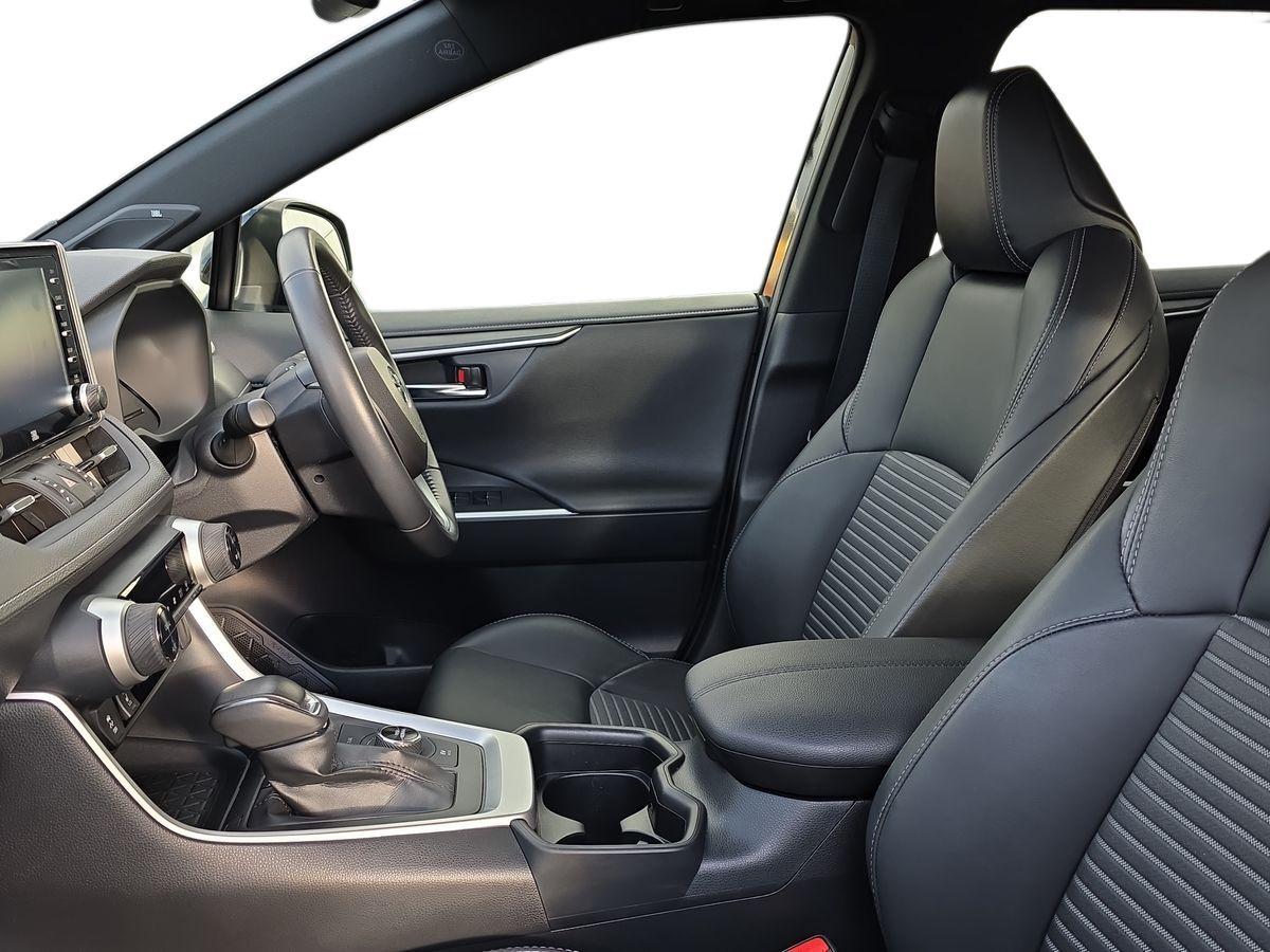 Used Toyota RAV4 2022 for sale - 76657239: Photo 2