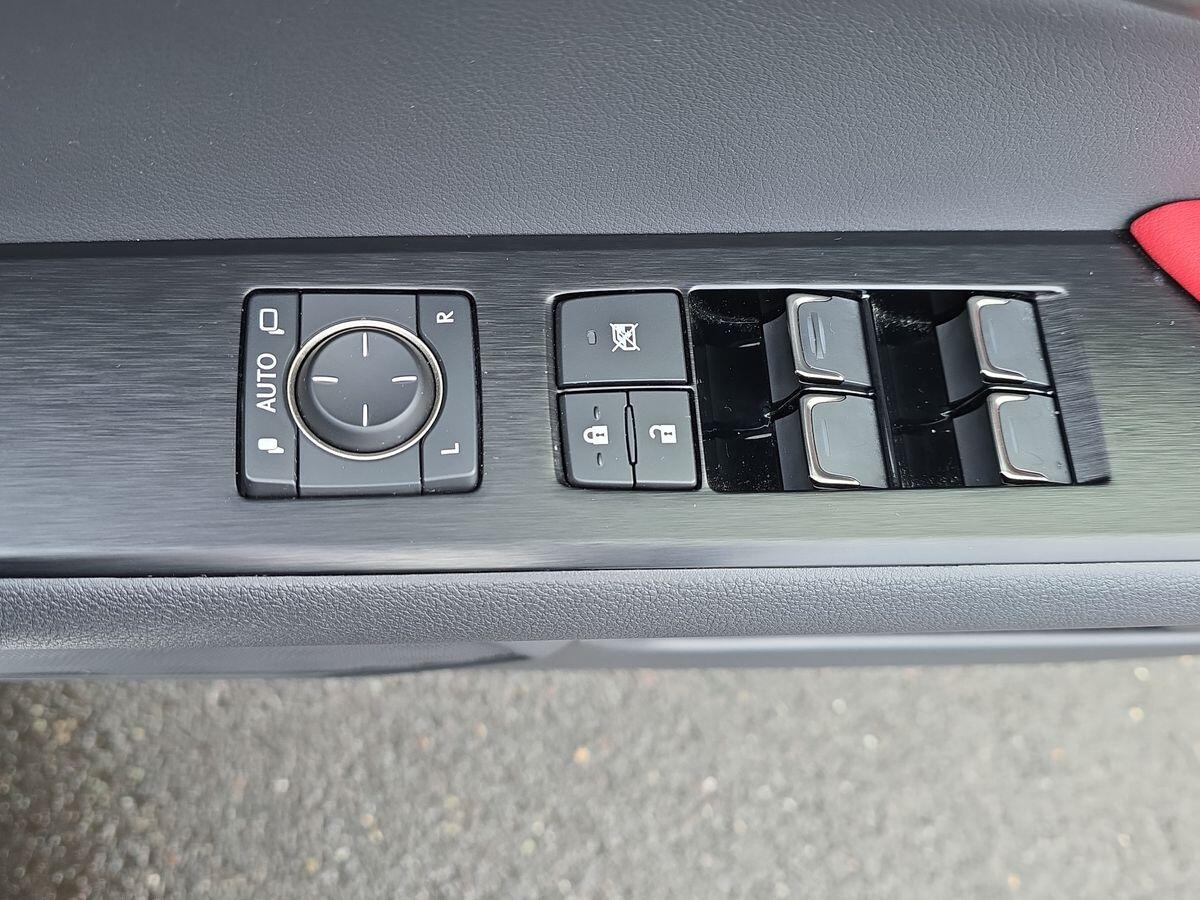 Used Lexus UX 2023 for sale - 77808127: Photo 24