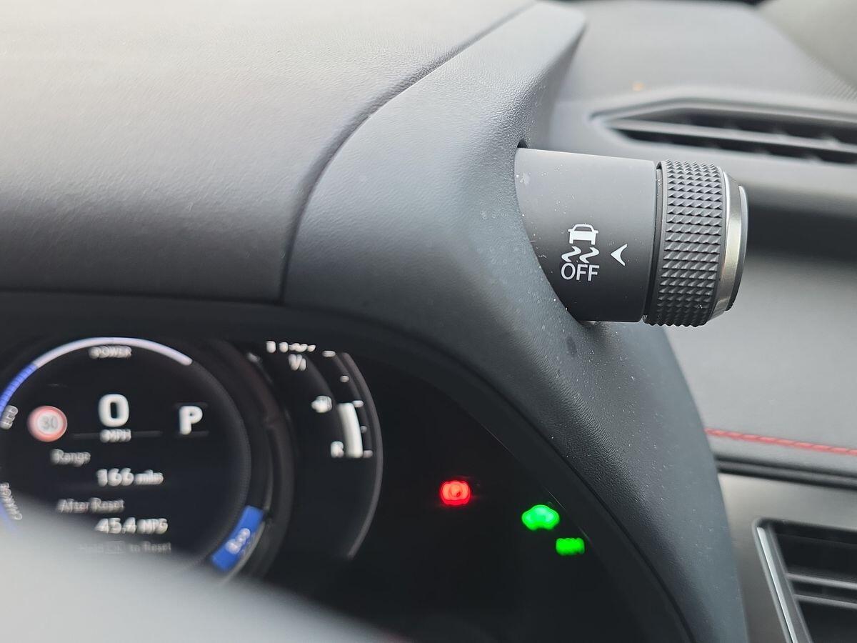 Used Lexus UX 2023 for sale - 77808127: Photo 32