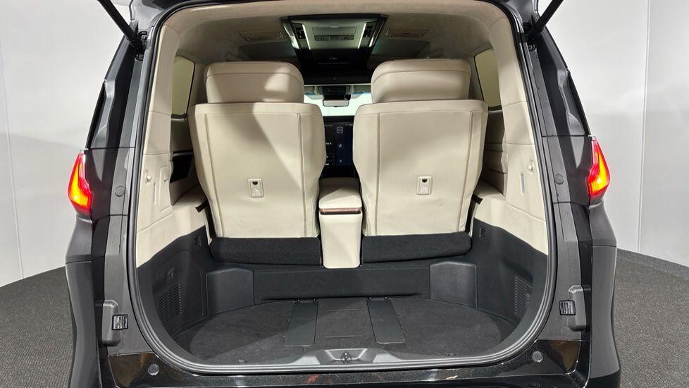 Used Lexus LM 2023 for sale - 77994024: Photo 11