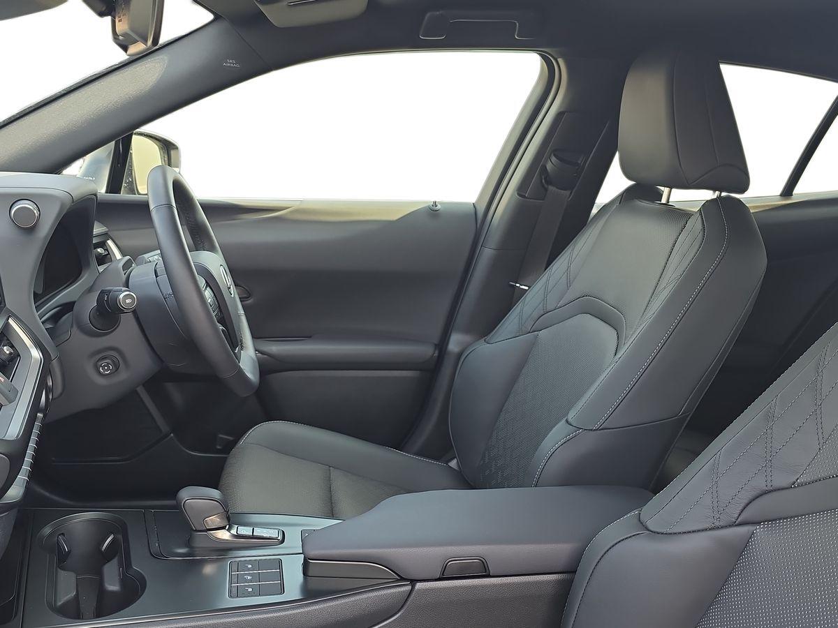 Used Lexus UX 2025 for sale - 76659410: Photo 2