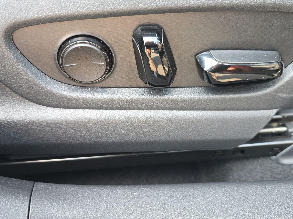 Used Lexus UX 2025 for sale - 76659410: Photo 25