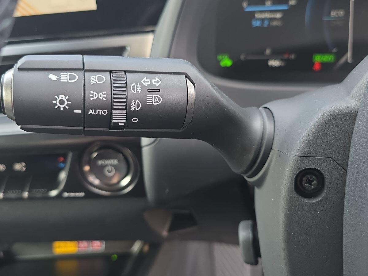 Used Lexus UX 2025 for sale - 76659410: Photo 30