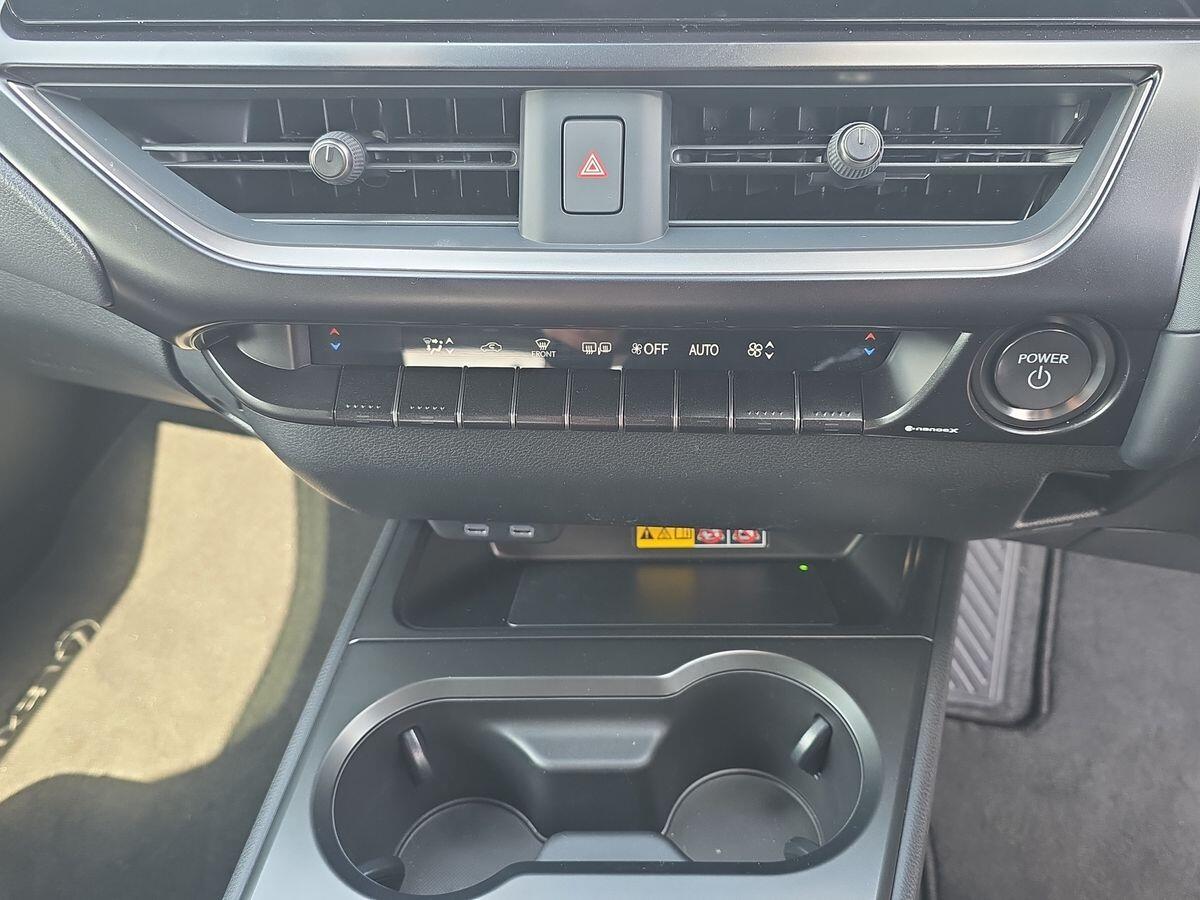 Used Lexus UX 2025 for sale - 76659410: Photo 31