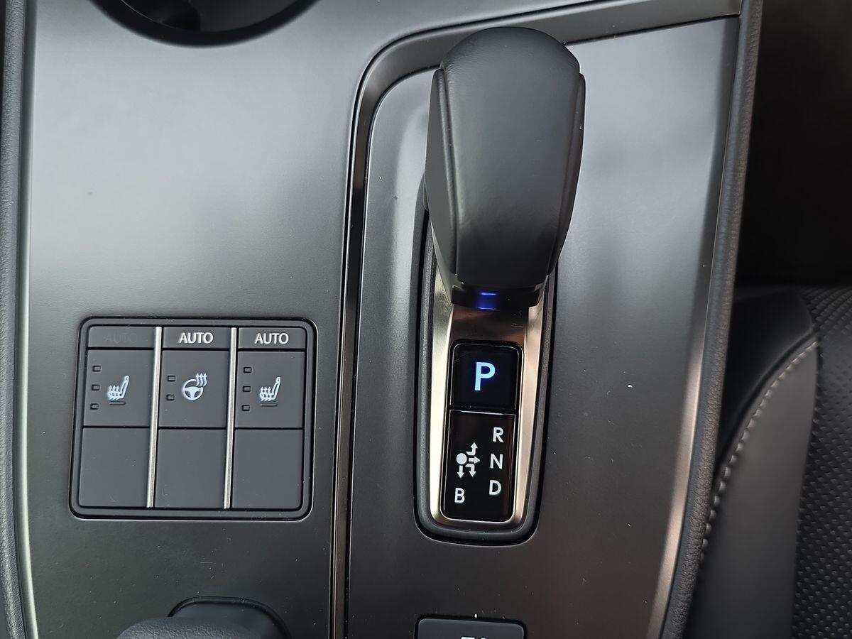 Used Lexus UX 2025 for sale - 76659410: Photo 35