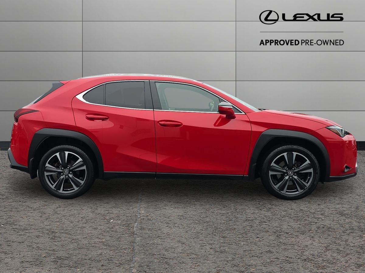 Used Lexus UX 2022 for sale - 76991647: Photo 2