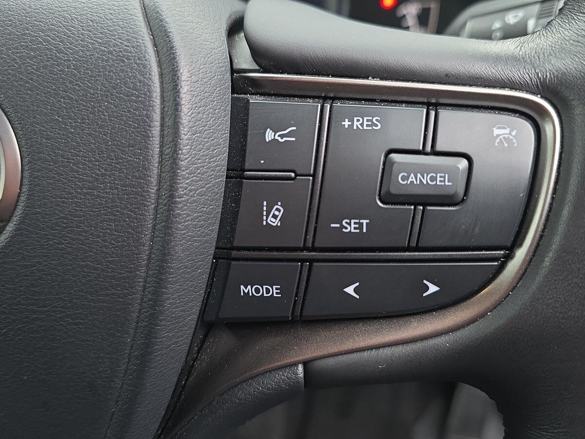 Used Lexus UX 2022 for sale - 76991647: Photo 27