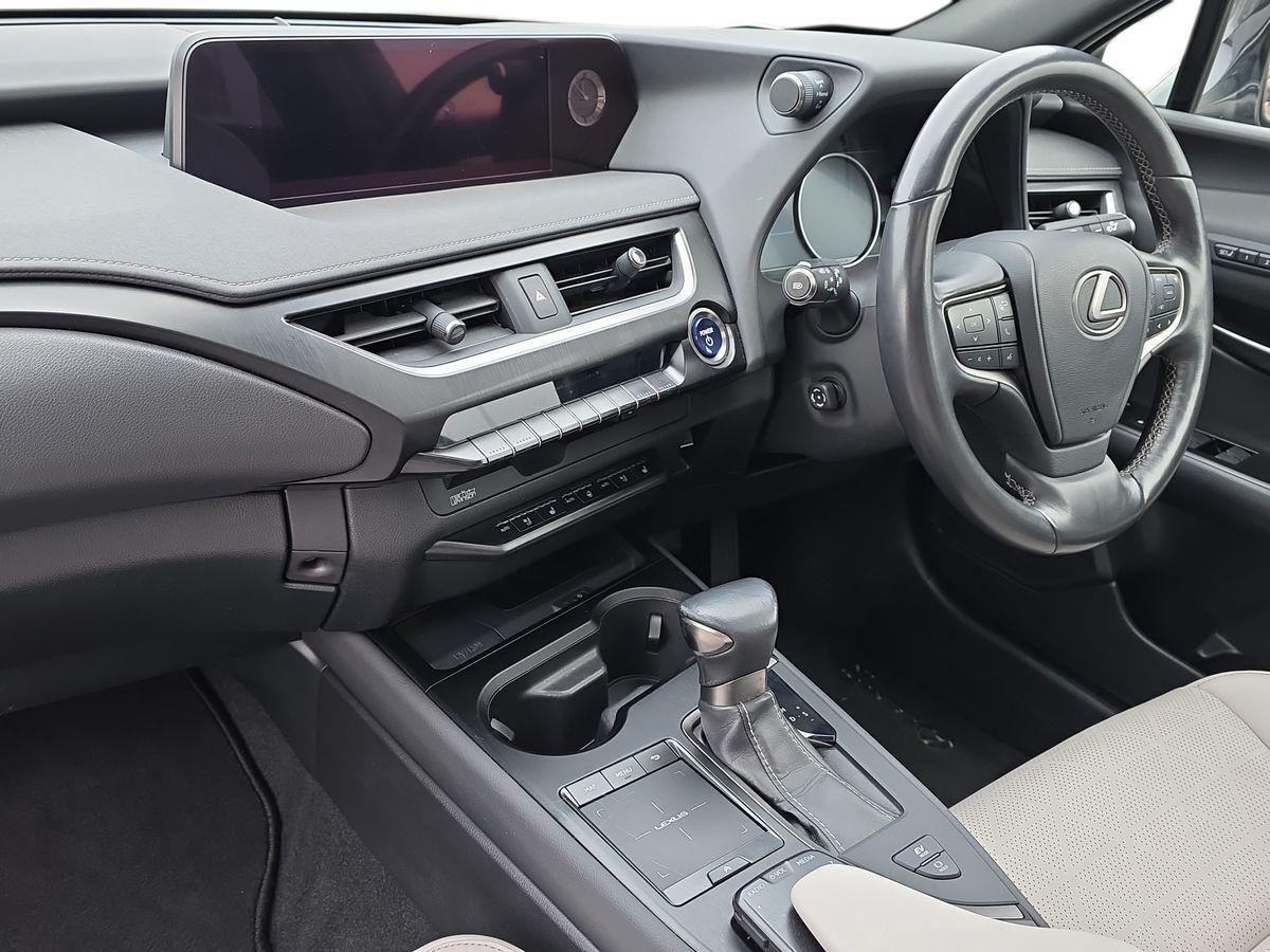 Used Lexus UX 2019 for sale - 76780981: Photo 17