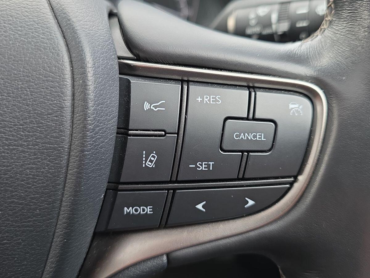 Used Lexus UX 2019 for sale - 76780981: Photo 27