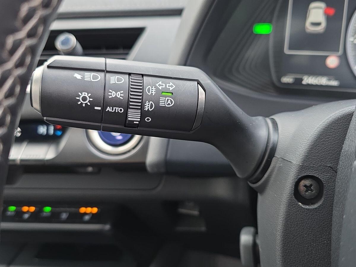 Used Lexus UX 2019 for sale - 76780981: Photo 29