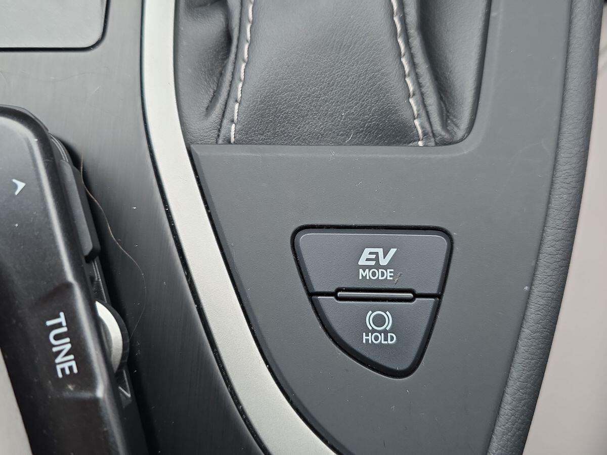 Used Lexus UX 2019 for sale - 76780981: Photo 37