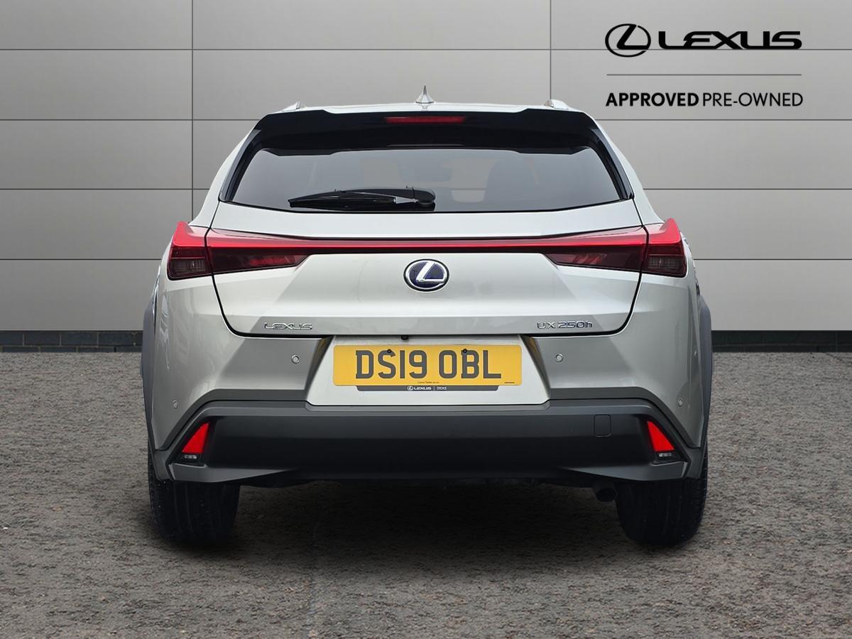 Used Lexus UX 2019 for sale - 76780981: Photo 6
