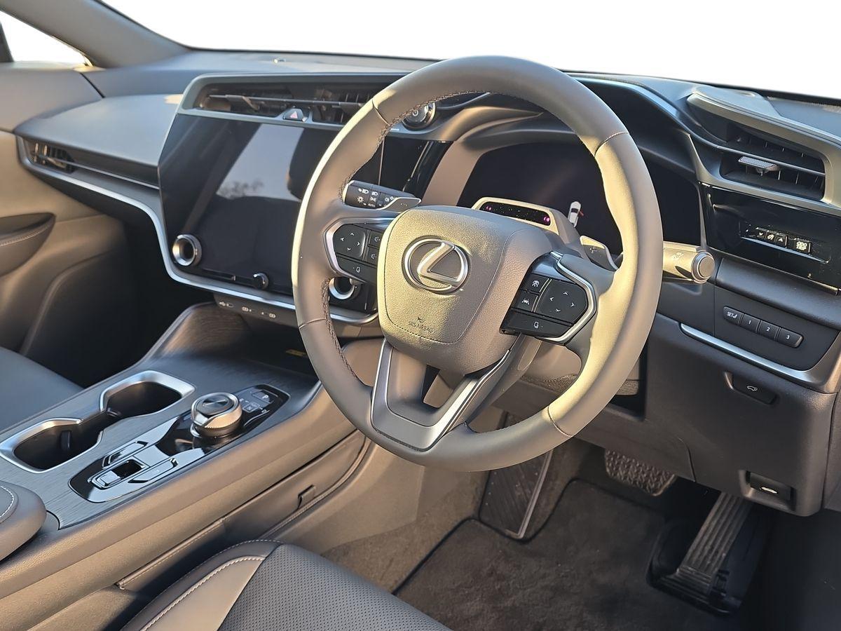 Used Lexus RZ 2025 for sale - 76657977: Photo 13