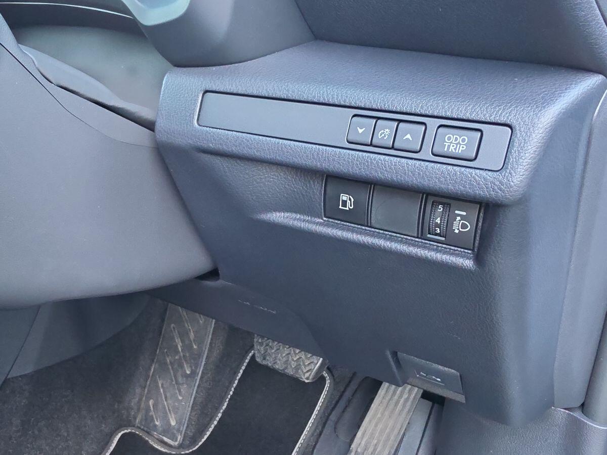 Used Lexus LBX 2025 for sale - 77994160: Photo 24