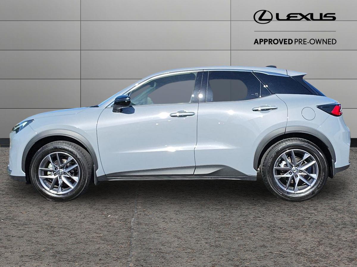 Used Lexus LBX 2025 for sale - 77994160: Photo 8
