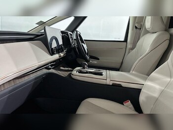 Used Lexus LM 2023 for sale - 77455817: Photo