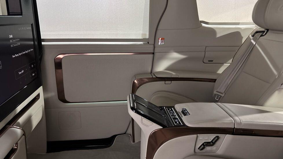 Used Lexus LM for sale - 77455817: Photo 6