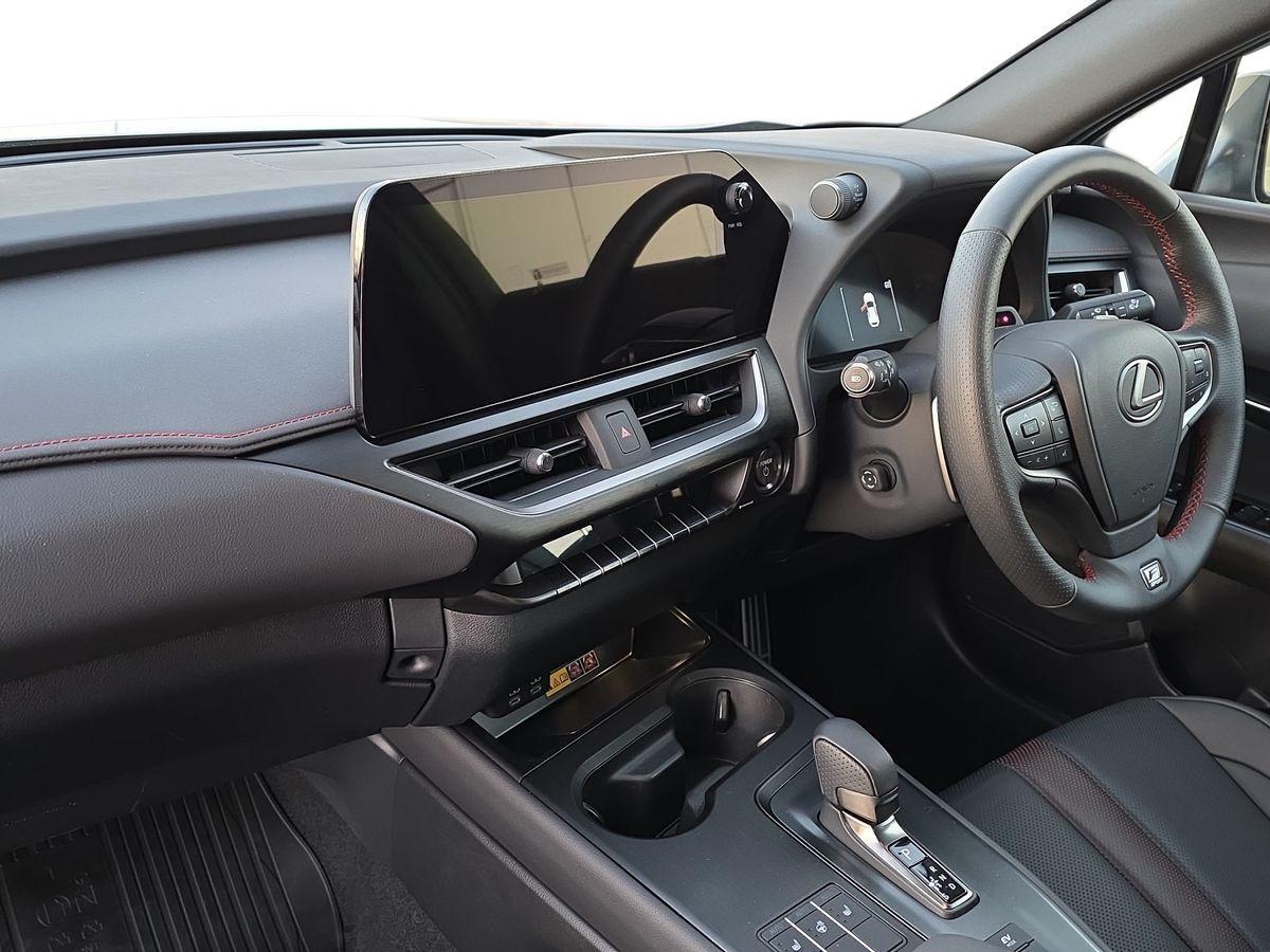 Used Lexus UX 2025 for sale - 76657175: Photo 18