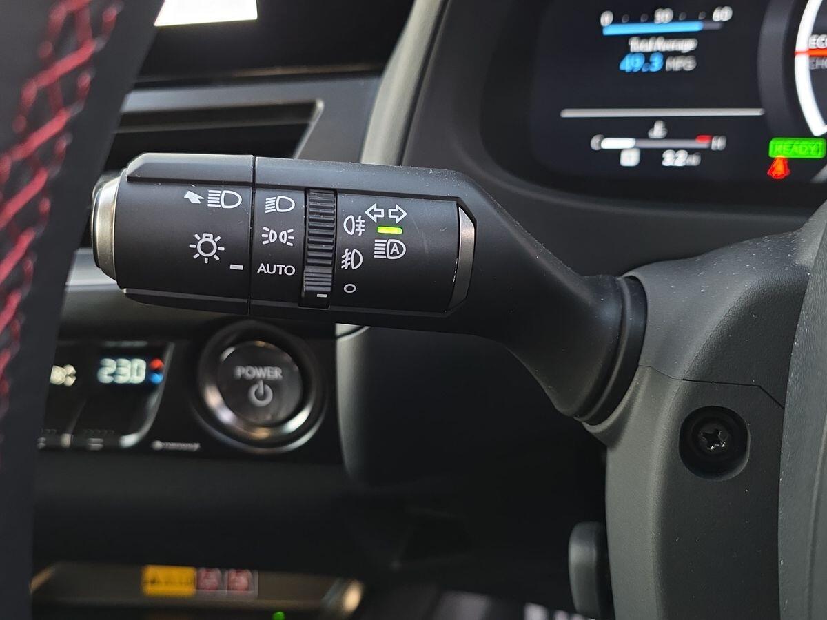 Used Lexus UX 2025 for sale - 76657175: Photo 28