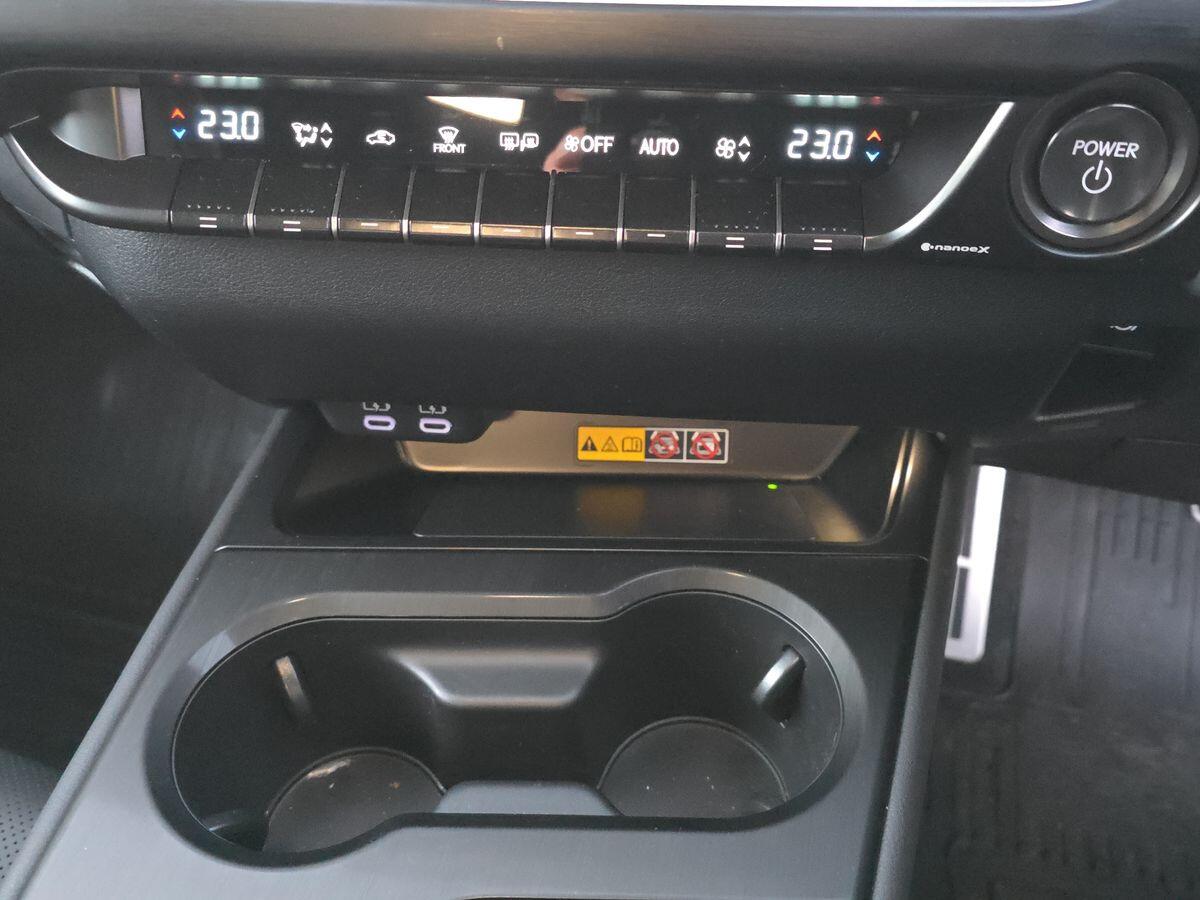 Used Lexus UX 2025 for sale - 76657175: Photo 31