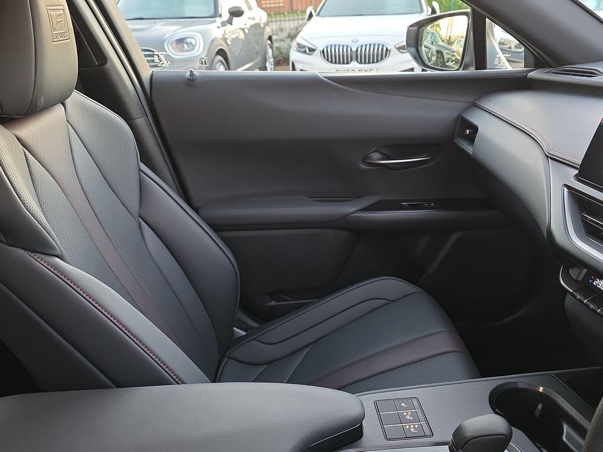 Used Lexus UX 2025 for sale - 76657175: Photo 40