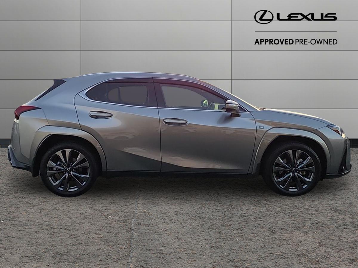 Used Lexus UX 2025 for sale - 76657175: Photo 5