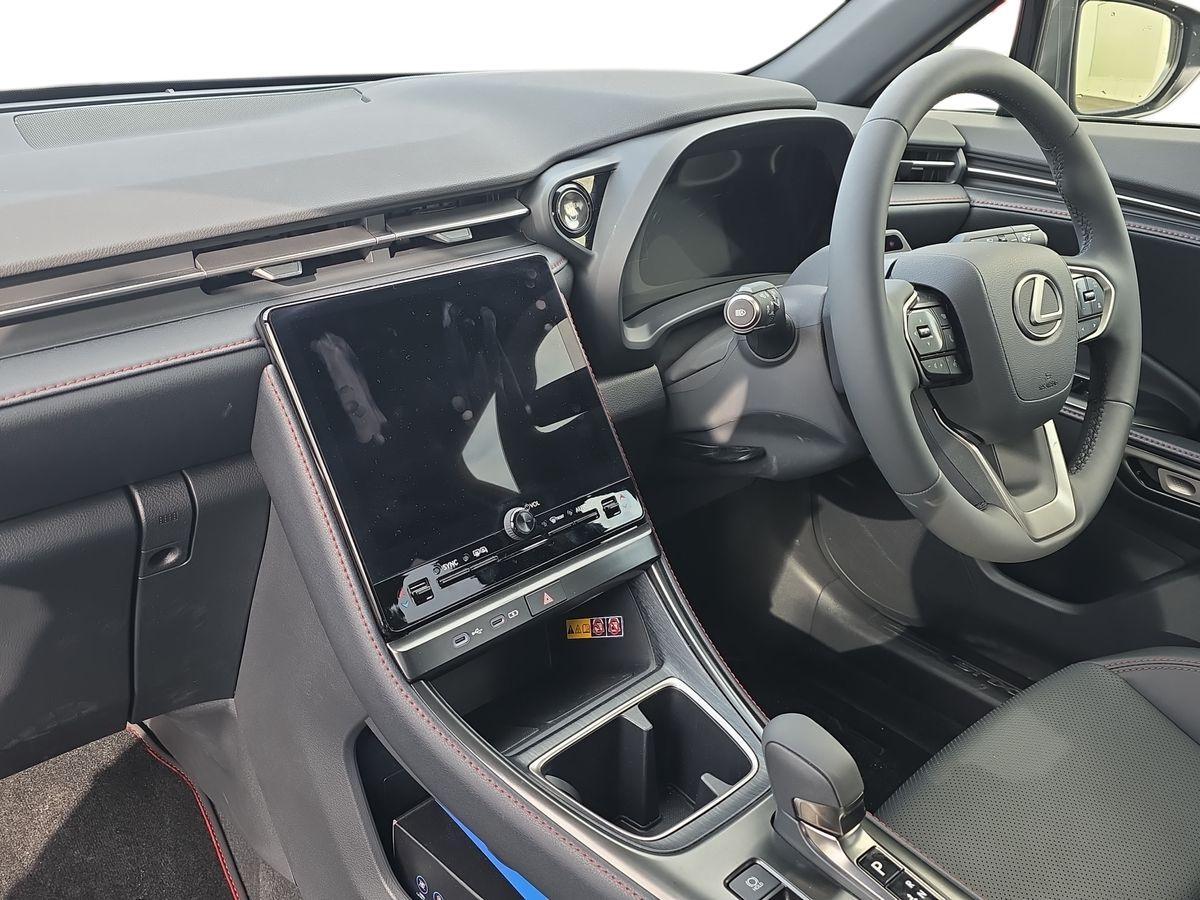 Used Lexus LBX 2025 for sale - 76657759: Photo 17