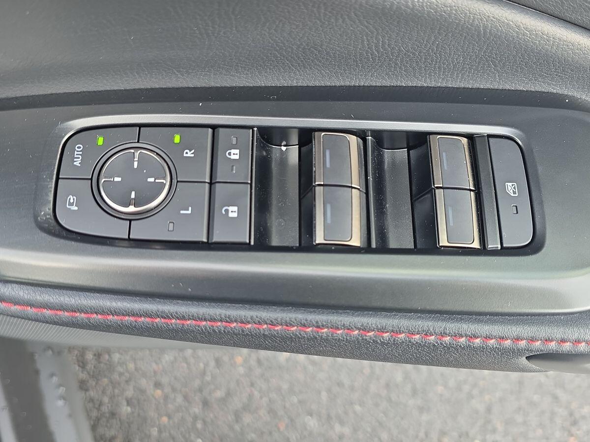 Used Lexus LBX 2025 for sale - 76657759: Photo 23