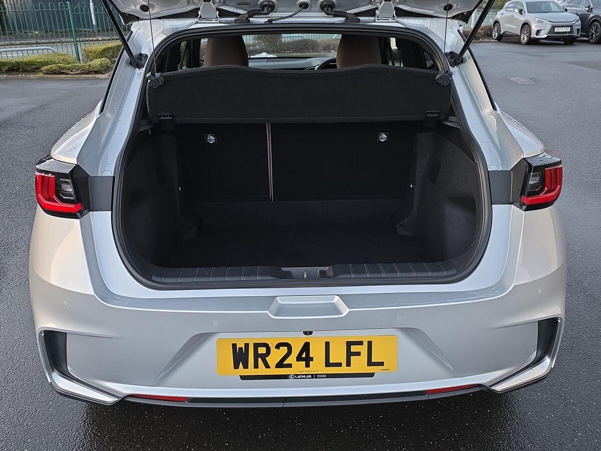 Used Lexus LBX 2024 for sale - 76802125: Photo 20