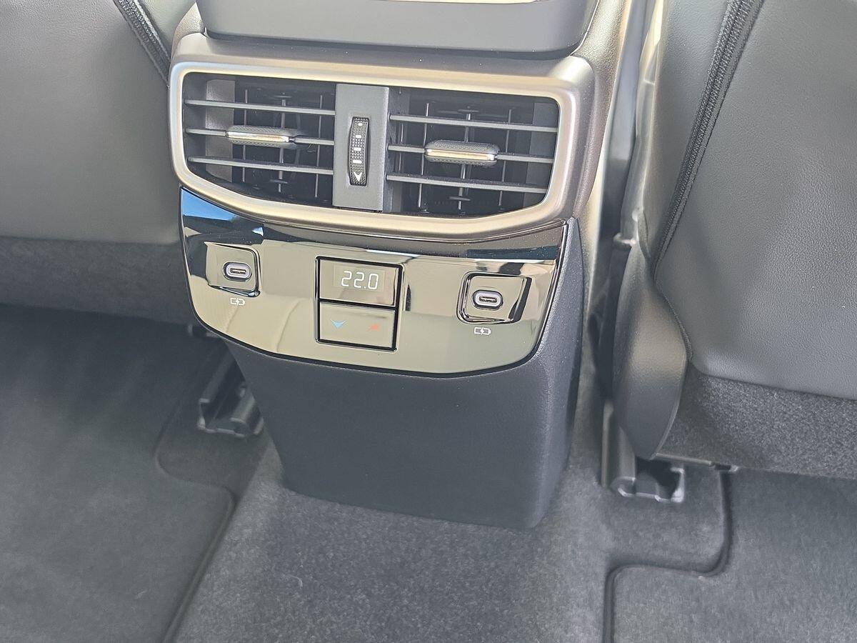 Used Lexus RX 2023 for sale - 78018851: Photo 32