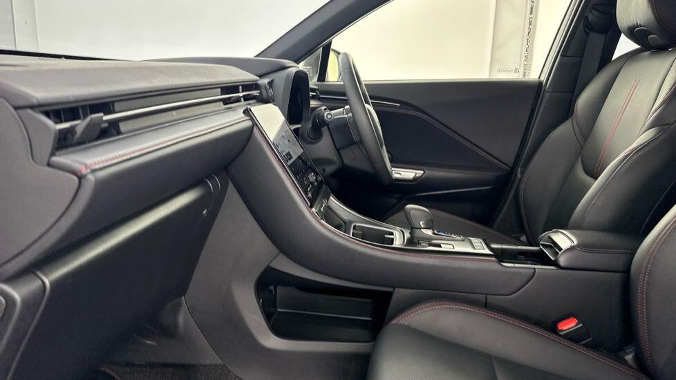 Used Lexus LBX 2024 for sale - 77925453: Photo 2